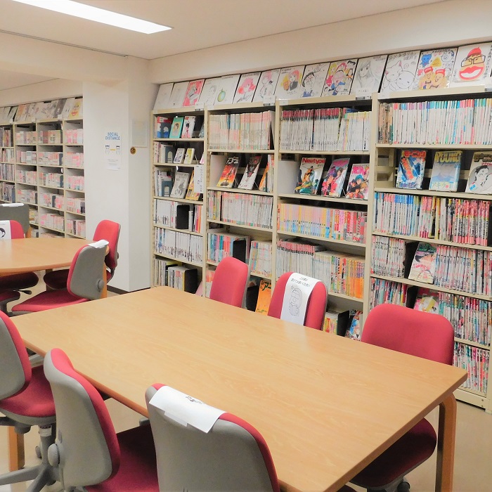 米沢嘉博記念図書館3